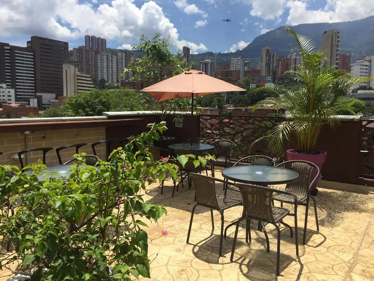 Los Patios Suites Hostal Medellín