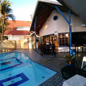Island House 2*, San Andrés Colombia